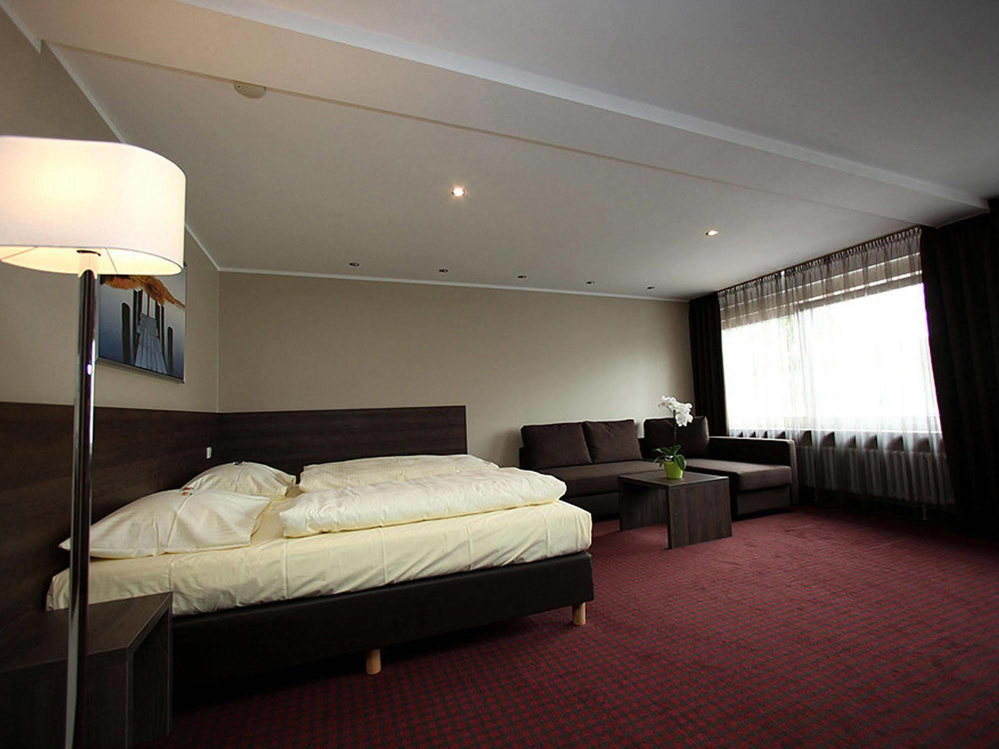 Sonnenhof Hotel Melsungen Ngoại thất bức ảnh